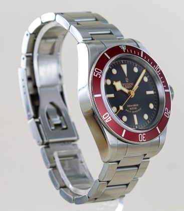 Tudor Black Bay