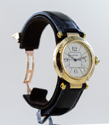 Cartier Pasha 18K